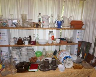 Kitchenware, McCoy Cookie jar, Tamac pottery