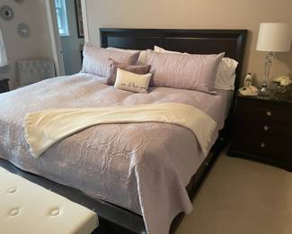 . . . queen/king bed