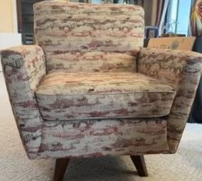 LC108Lazy Boy Upholstered Swiveling Chair