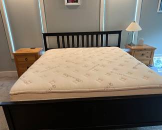 King size Saatva Loom & Leaf mattress