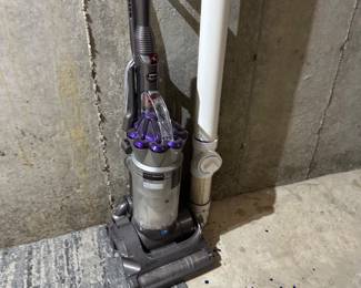 Dyson vacuum 