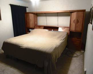 King size (electric) tilt bed.