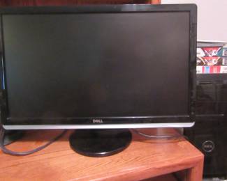 Dell computer and monitor, keyboard and mouse. Sell as set. NOT tested.