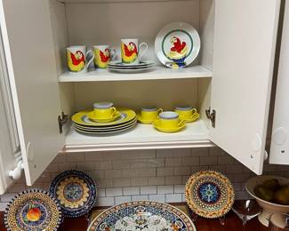 Fitz & Floyd "Parrot-in-Ring" plates/mugs, Fitz & Floyd "Circa" plates/cups/saucers, Williams Sonoma plates, Supreme Cutlery stainless flatware