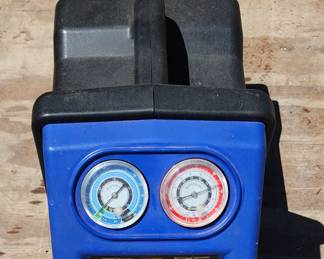 Twin Turbo Refrigerant recovery machine by Mastercool