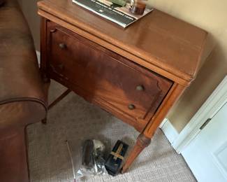 Antique 'Domestic Rotary' 1930's
Sewing Machine-Series 151