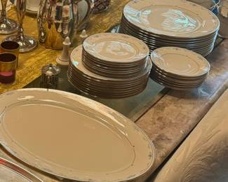 VINTAGE Lenox Dinnerware CAROLINA Blue Flowers & Leaves, Platinum Trim 48+ pc