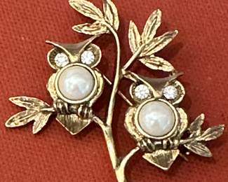 Owls pin