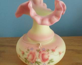 Fenton vase 