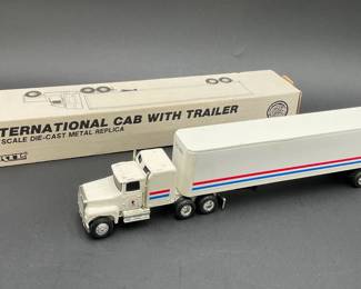 ERTL Cab & Trailer