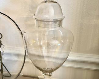 Tall bird cover glass container