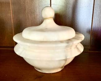 Marble bowl with lid