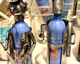 Hunter and golfer bottle holders