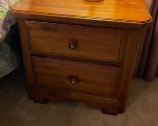 2 matching end Tables