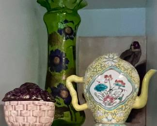 Pretty teapot, vase & sugar bowl