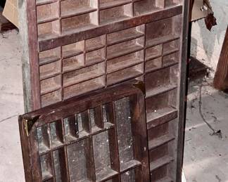 Display cabinets for miniatures