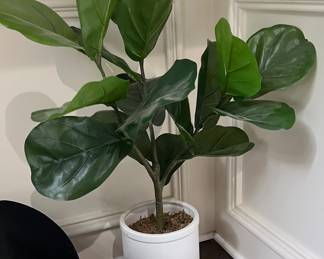 Faux small corner plants