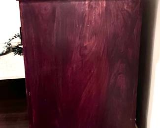 Side profile of cabinet