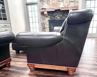 Snug sofa and chairs leather dark
Brown