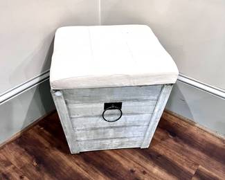 Small stool w/storage