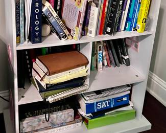 Shelving unit with books