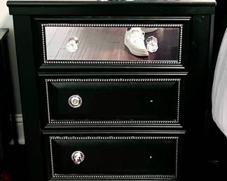 Night stand matching dresser, mirrored top
drawer w/leather accented bottom drawers