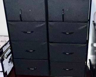 Chest of drawers black
