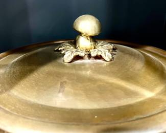 Detail copper cookware