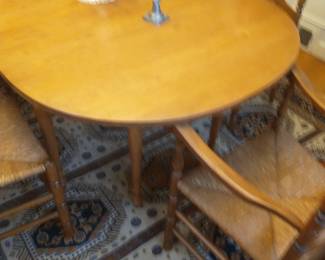 Dining room set with two extra leaves