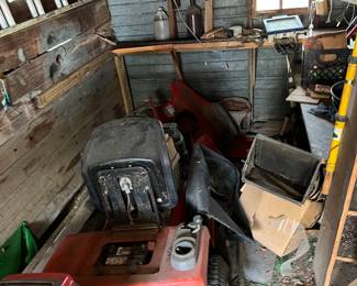 Scotts Lawnmower, ladder