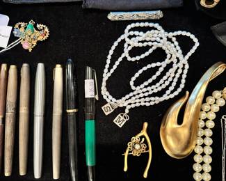 Pelikan 120 fountain pen, parker sterling 14k fountain pen, Sheaffer Imperial 444 fountain pen, Vintage Parker T-1 Fountain Pen Titanium Double Jeweled