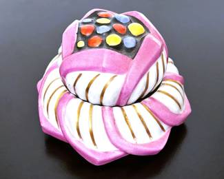 Antique French Limoges porcelain covered trinket box 