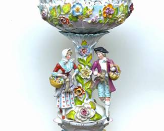 Antique late 1800s German Sitzendorf Porcelain Compote /Fruit Bowl Centerpiece .......To register so you can place bids go to www.capitolsalesservices.hibid.com