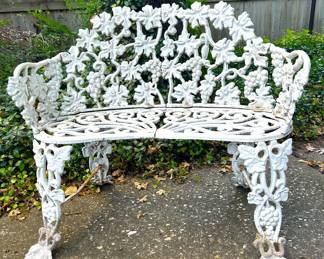 Vintage Victorian style garden bench in cast aluminum 