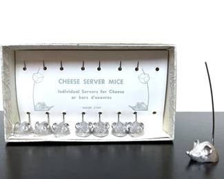 Vintage Cheese or hors d'oeurves servers in the form of tiny mice by Naiper 