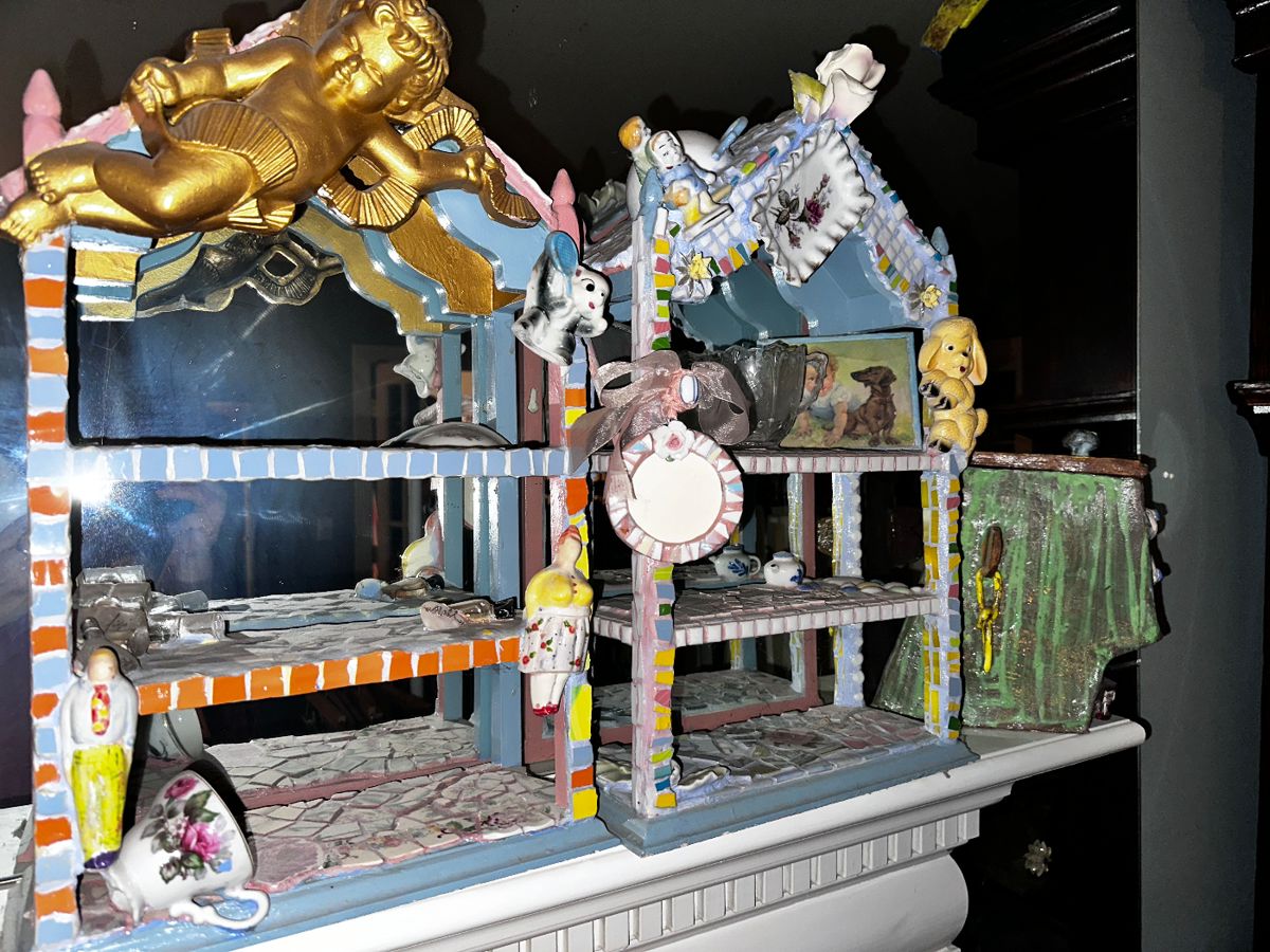 Seneca Gardens Estate Sale in Louisville, KY starts on 5/10/2024