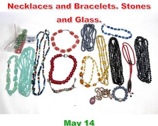 Lot 339 15pcs Beaded Jewelry, Necklaces and Bracelets. Stones and Glass.