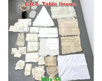 Lot 511 Large lot Embroidery and Lace. Table linens.