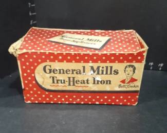 Vintage General Mills iron. Sponsored by Betty Crocker. Inside original box