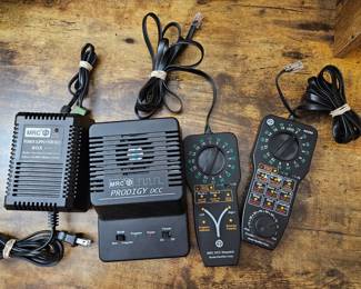 Vtg. MRC Prodigy DCC Digital Command Control System w/ Dispatch Handheld Controls 