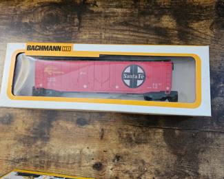 Vtg. Bachmann HO 0813 0813 51’ Steel Box Car Santa Fe in Box!!