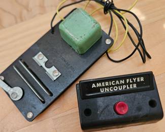 Vtg. American Flyer 706 S Gauge Green Remote Uncoupler w/ Button 