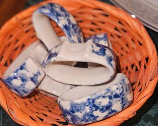 Ceramic Oval Napkin Rings Blue/White!
