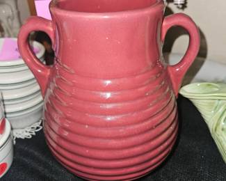 Vtg Ribbed double handle burgundy Vase!
