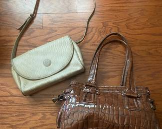 Faux Snakeskin Purse!