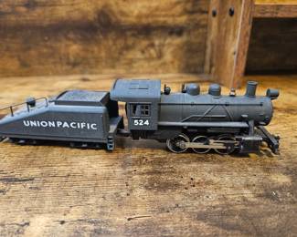 Vtg. 3995 Mantua 524 Locomotive & Union Pacific Coal Tender Car 