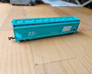 Vtg. Bachmann N Scale PC 324326 Quad Bay Covered Hopper