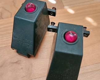 Pair of Vtg. American Flyer 730 Illuminated Green Track Bumpers w/ Red Bulbs 