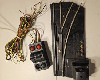 Vtg. American Flyer S Gauge 679 Right Remote Switch w/ Dual Light Switch Controller & Wiring 