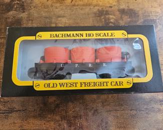 Vtg. Bachmann HO Scale Old West Freight Car 1413 Old Time Water Tank Car U.P.R.R. in Box 